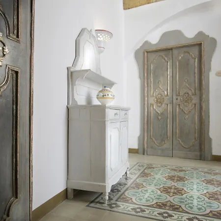 Relais Corte Palmieri & Il Chiostro - Residenza D'epoca غالّيبولي