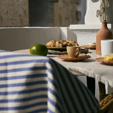Relais Corte Palmieri & Il Chiostro - Residenza D'epoca 4* غالّيبولي