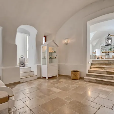 فندق Relais Corte Palmieri & Il Chiostro - Residenza D'epoca غالّيبولي