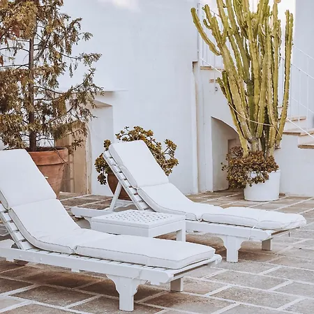 Relais Corte Palmieri & Il Chiostro - Residenza D'epoca غالّيبولي