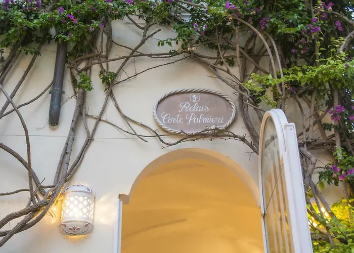 Relais Corte Palmieri&il Chiostro - Residenza D'epoca Hotel